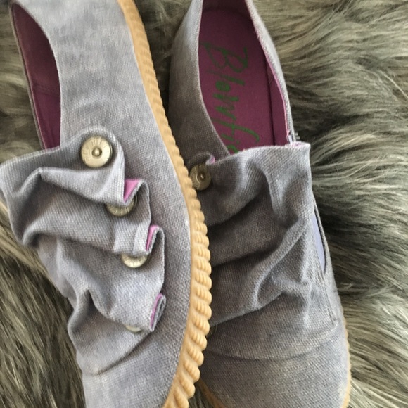 Shoes - Picture 2 of 3